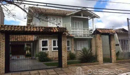 Casa à Venda por R$685.000,00 - Centro - Gravataí, RS