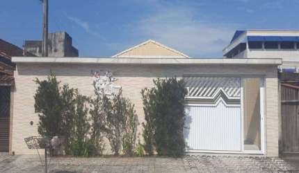 Casa com 3 dormitórios à venda, 141 m² por R$ 750.000,00 - Mirim - Praia Grande/SP