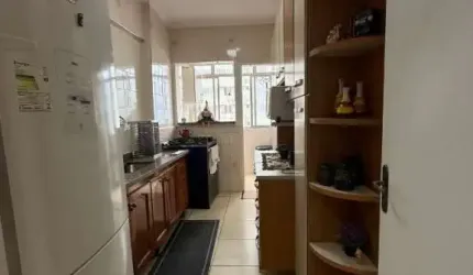 'Viva com Estilo: Apartamento Semi-Mobiliado de 2 Dormitórios no Aviação com Vista Mar'