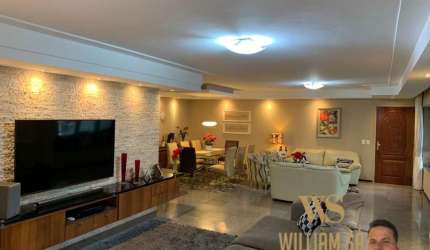 Condomínio Ed acaiaca - Apartamento com 214m2 no bairro Meireles. 3 suítes com 4 vagas e dependência de empregada completa.Fortaleza/CE