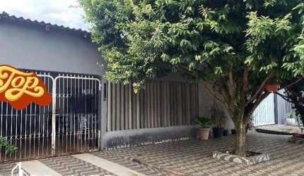 Casa no bairro Flodoaldo Pontes Pinto 204 m² de área construída