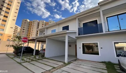Sobrado localizado no Condomínio Rio Madeira