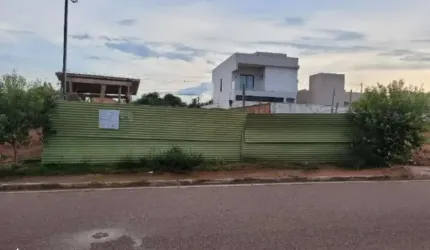 Terreno à venda no Aponiã, Porto Velho  por R$ 320.000