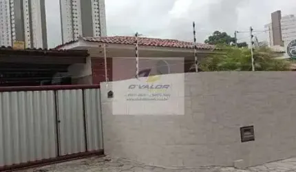 Vendo Casa, no Brisamar, com 220m², 3 quartos s/2 suítes, escritório, sala 2 ambientes e 5 vagas