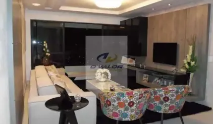 Vendo apto de luxo, com moveis planejados e vista definitiva para o mar, com 201 m2, varanda, 4 suítes e DCE
