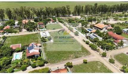 Vende-se terreno  em condomínio fechado, country, com 750 m2