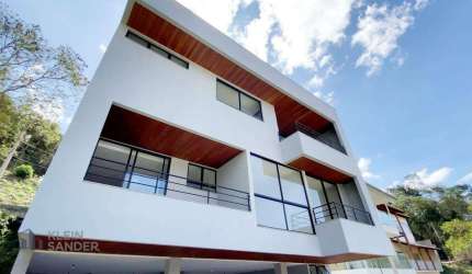 Casa com 3 dormitórios à venda, 310 m² por R$ 1.950.000,00 - Cônego - Nova Friburgo/RJ