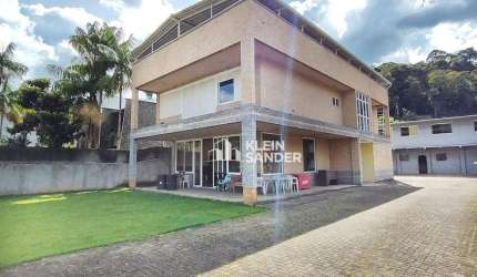 Casa com 3 dormitórios à venda, 550 m² por R$ 2.600.000,00 - Parque São Clemente - Nova Friburgo/RJ