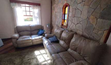 Casa com 4 dormitórios à venda, 120 m² por R$ 550.000,00 - Vargem Grande - Nova Friburgo/RJ