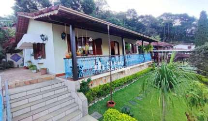 Casa com 4 dormitórios à venda, 182 m² por R$ 1.100.000,00 - Cônego - Nova Friburgo/RJ
