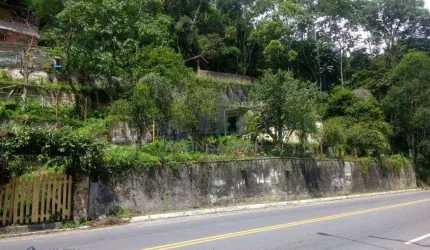 Terreno à venda, 830 m² por R$ 535.000,00 - Ponte da Saudade - Nova Friburgo/RJ