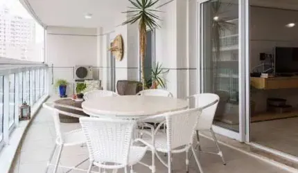 Apartamento com 3 dormitórios à venda, 196 m² por R$ 1.800.000,00 - Astúrias Frente Mar - Guarujá/SP