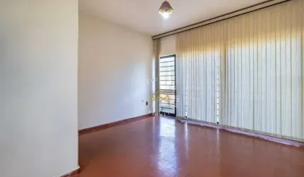 CASA A VENDA PROXIMO AO BOSQUE