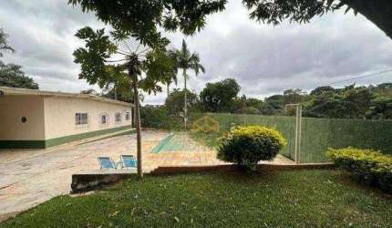Chácara com 3 dormitórios à venda, 2100 m² por R$ 2.900.000,00 - Country  Club - Valinhos/SP