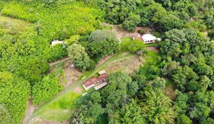 MARAVILHOSA CHÁCARA À VENDA EM AMPARO/SP