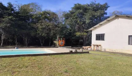 Chácara com 3 dormitórios à venda, 3700 m² por R$ 694.000,00 - Bairro do Barreiro - Extrema/MG