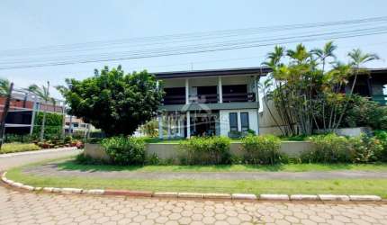 EXCELENTE SOBRADO - ATAMI NORTE