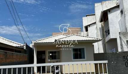 Casa à venda no bairro São João do Rio Vermelho - Florianópolis/SC