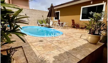 Casa à venda no bairro Ingleses do Rio Vermelho - Florianópolis/SC