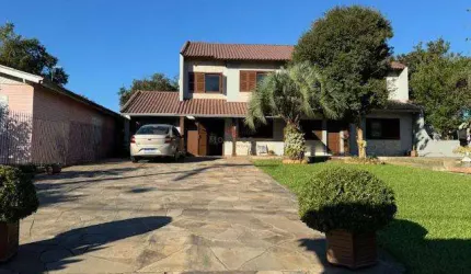 Casa 04 dormitórios Nossa Senhora das Graças em Canoas.
