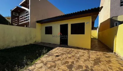 ALUGA CASA COM 100m² NO BAIRRO MATO GRANDE EM CANOAS/RS