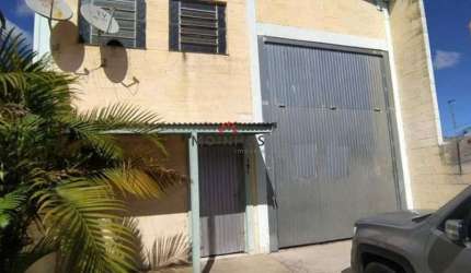 Aluga pavilhão, 2 banheiros, 163 m², no bairro São José em Canoas/Rs