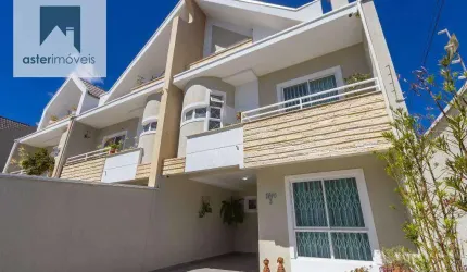 Sobrado Triplex 3 quartos, suíte, churrasqueira, ático e 3 vagas - Jardim das Américas - Curitiba/PR