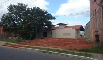 Terreno à venda na Avenida Primeiro de Março, Industrial, Novo Hamburgo por R$ 330.000
