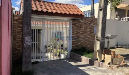 Casa com 2 quartos à venda na Rua Epaminondas Santos, 2019, Bairro Alto, Curitiba por R$ 300.000