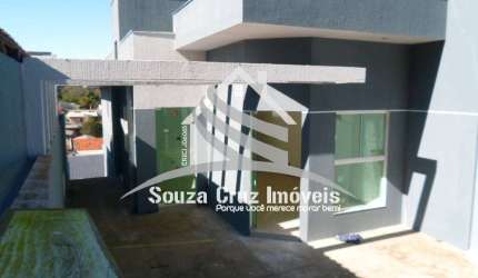 Casa em Alvenaria com 02 Dormitórios ( 01 Suíte) - Frente para Rua.
