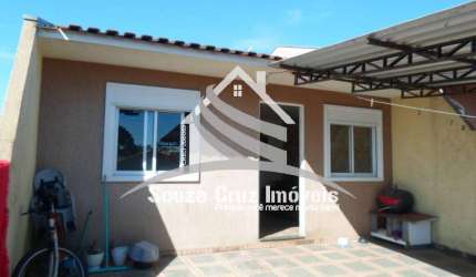 Casa com Amplo Quintal - Excelente Localização !!