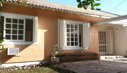 Casa com 2 quartos à venda na Rua Christian Huber, 252, Vila Nova, Novo Hamburgo por R$ 498.000