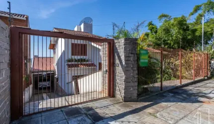 Casa com 3 quartos à venda na Rua Walter Sander, 388, Feitoria, São Leopoldo por R$ 649.000