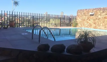 Casa com 4 quartos à venda na Avenida Pedro Adams Filho, 6363, Centro, Novo Hamburgo por R$ 1.200.000