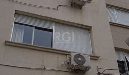 Apartamento com 2 dormitórios ,WC auxiliar, Semi - Mobiliado, Cidade Baixa.