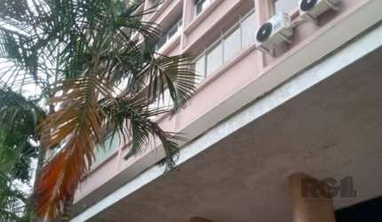 Apartamento 3 dormitórios ao lado da Tok Stok da Rua 24 de Outubro,com box
