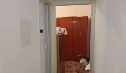 Oportunidade, partamento 1 dorm. demais peças, Trav. do Carmo.