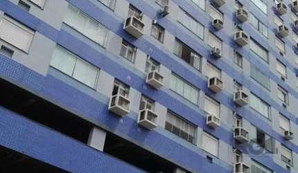 Box duplo, em prédio com Portaria 24 horas,rua Avaí,próximo Parque Farroupilha