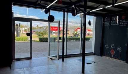 Sala comercial para alugar no Jardim do Salso, Porto Alegre , 360 m2 por R$ 7.900