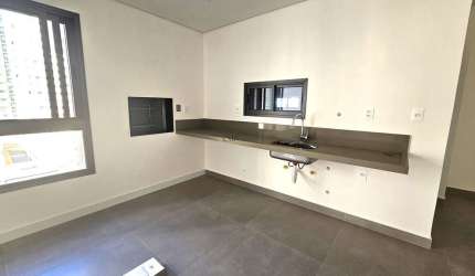 Apartamento com 3 suítes à Venda -2 vagas paralela
