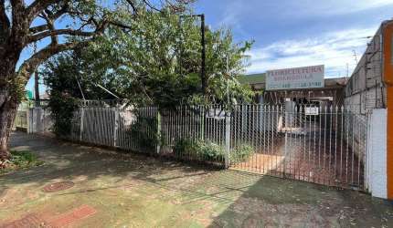 Casa à venda em Londrina, Jardim Shangri-la A, com 4 quartos, com 300 m²