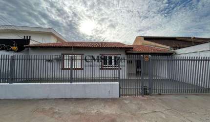 Casa para alugar em Londrina, Aurora, com 4 quartos, com 202,5 m²