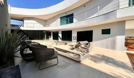 Casa à venda e para alugar em Londrina, Terras de Santana II, com 5 suítes, com 100 m²