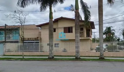 Casa com 3 quartos à venda na Rua Quênia, Centro, Pinhais, 200 m2 por R$ 940.000