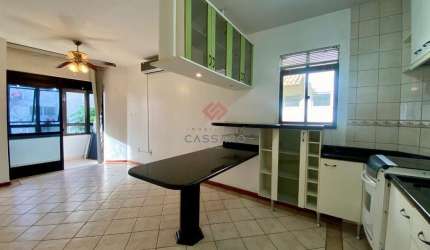 Apartamento com 2 quartos à venda em Jurerê, Florianópolis , 65 m2 por R$ 890.000
