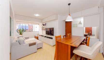 Apartamento com 3 Quartos, 1 Suíte e Vaga de Garagem no Campo Comprido