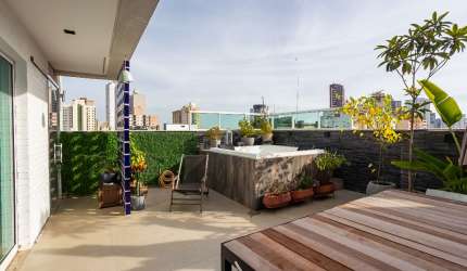 AMPLA COBERTURA DUPLEX COM 2 SUÍTES E JACUZZI - ALTO DA XV/CRISTO REI