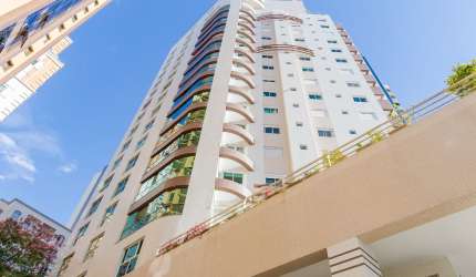 Apartamento Alto padrão -4 quartos - Água Verde/Batel