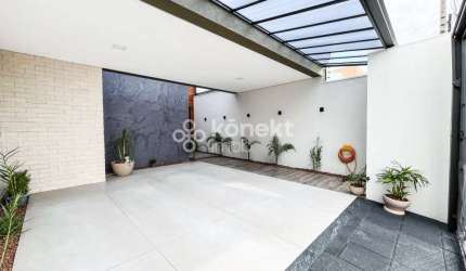 Casa com suíte e piscina no Tropical III - Cascavel