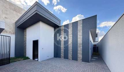Casa com Piscina no Positano  -  Cascavel